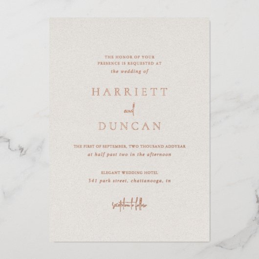 タイムレスニュートラルベージュエレガントな結婚式 箔招待状 (正面)