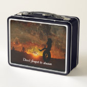 タイヤのスイングランチボックスの子供 メタルランチボックス (裏面)