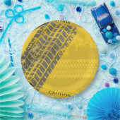 タイヤの黄色の注意トラック ペーパープレート (パーティー)