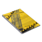 タイヤトラック追跡警告イエローブラック ノートブック (右側)