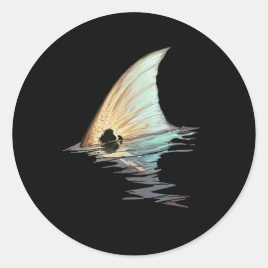 タイリングレッドフィッシュテールレッドドラムフィッシュシャツ ラウンドシール (正面)