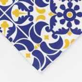 タイル地中海の青と黄色のパターン フリースブランケット (角)