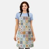 タイル地中海の エプロン (着用した状態)