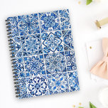 タイル地中海の，ポルトガル語， Azulejo, Majolica プランナー手帳<br><div class="desc">青エレガントスタイリッシュと白のタイル地中海ので洗練されたパターン。トレンディーモダンギフト、アズレジョの恋人に最適。</div>