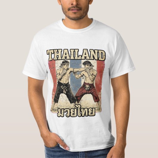 タイ国旗をバックにしたヴィンテージ・ムエタイ・ファイター Tシャツ (正面)
