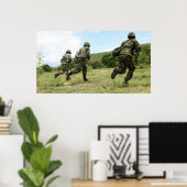 タイ海王室の兵隊はSを確保するために突進する ポスター (ホームオフィス)