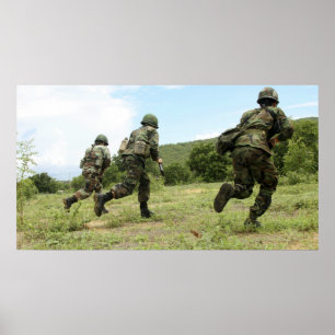 タイ海王室の兵隊はSを確保するために突進する ポスター