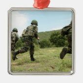 タイ海王室の兵隊はSを確保するために突進する メタルオーナメント (正面)