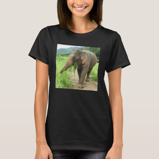 タイ産の喜びの象 Tシャツ (正面)