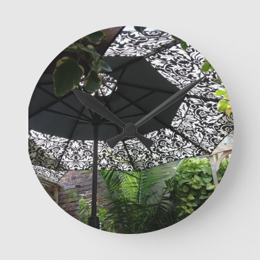 タイ風レストラント傘/シーンクロック ラウンド壁時計 (正面)