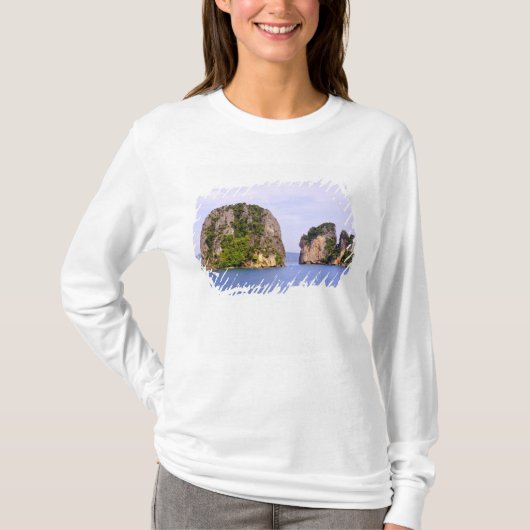 タイ、アンダマン海。アオ・パンガー諸島 2 Tシャツ (正面)