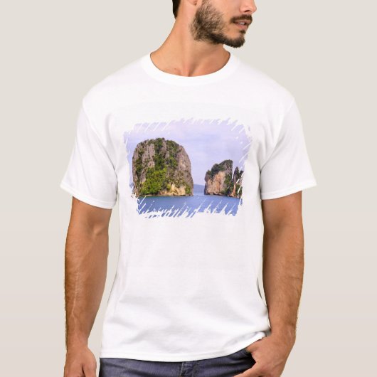 タイ、アンダマン海。アオ・パンガー諸島 2 Tシャツ (正面)