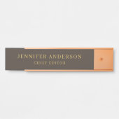 タウペブラウン&金ゴールドカラープロフェッショナルプレーンモダン サインプレート (正面)