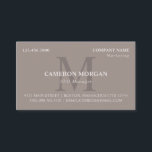 タウペモノグラムのプロフェッショナル 名刺<br><div class="desc">Taupeモノグラムのに対するベージュフォントとイニシャル上のあなたの名前、タイトル、および情連絡報を持つ片端のビジネスカード。</div>