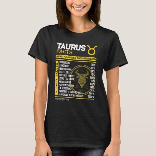 タウラスファクト素晴らし〔占星術の〕十二宮図サインタウロス誕生日 Tシャツ (正面)