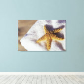 タオルでヒトデを釣る キャンバスプリント (インサイチュ (ウッドフロア))