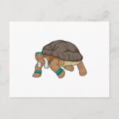 タオルを持ったランナーとしてのカメ ポストカード (正面)