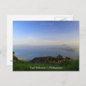 タガイタイの午後の光の中のタール火山 ポストカード (正面/裏面)