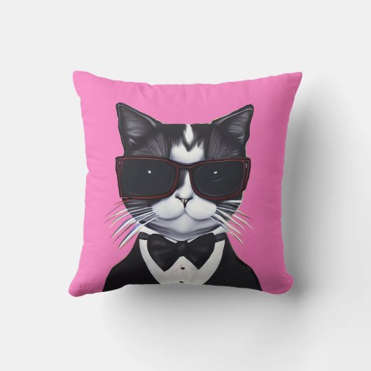 タキシードとボウタイキッズの黒猫と白猫 クッション (裏面)