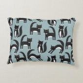 タキシードの黒猫 アクセントクッション (裏面)