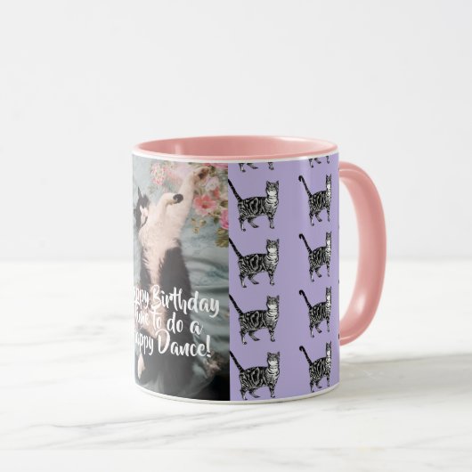タキシードキャッおもしろいトハッピーダンス誕生日マグカップ虎猫 マグカップ (正面右)
