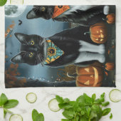 タキシードキャットのハロウィーン キッチンタオル (折り畳み)
