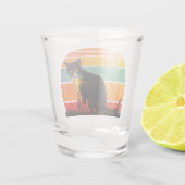 タキシードキャットレトロスタイルヴィンテージサンセット ショットグラス (裏面)