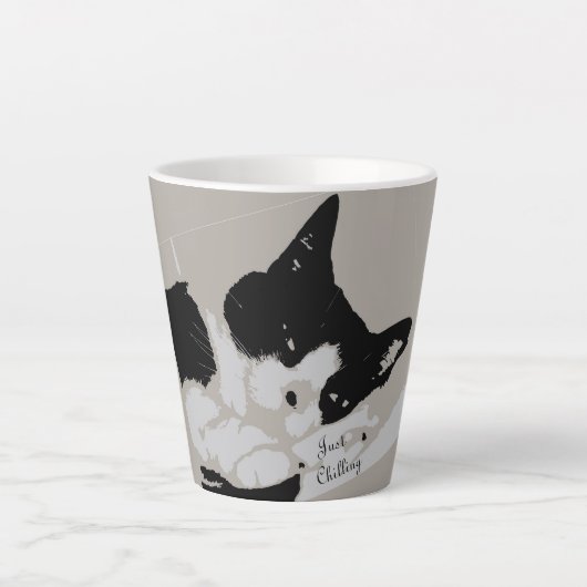 タキシード猫が寒い カフェラテマグ (正面)