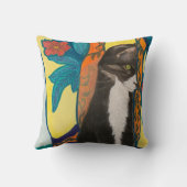 タキシード猫と刺繍窓のカーテン クッション (裏面)