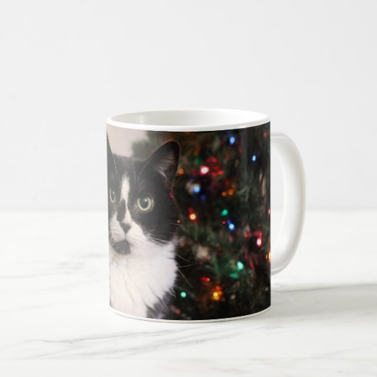 タキシード猫のクリスマスのマグ コーヒーマグカップ (正面右)