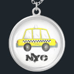 タクシーNYCイエローニューヨーク市キャブ市松模様にギフト シルバープレートネックレス<br><div class="desc">デザインはオリジナルの水の色のイラストレーションのクラシック黄色のニューヨーク市のタクシー車市松模様にの特徴。NYCに住素晴らしんでいるか愛する人のために！あなたは何を探しているか分からない？カスタマイ救済ズが必要な場合クリック連絡は「このデザイナー」が自分のために作り上げたものだ！</div>
