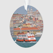 タグス川の古いフェリーとリスボンのスカイライン オーナメント (正面)