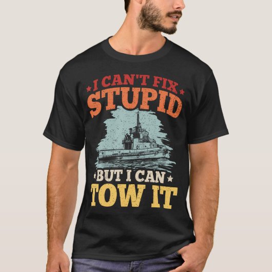 タグボートオペレーターとタグボートの見積もり O Tシャツ (正面)