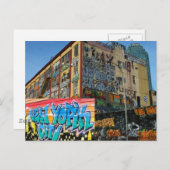 タグ付きの落書き建物 ポストカード (正面/裏面)