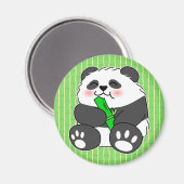 タケを食べるかわいいパンダの赤ちゃん マグネット (正面/裏面)