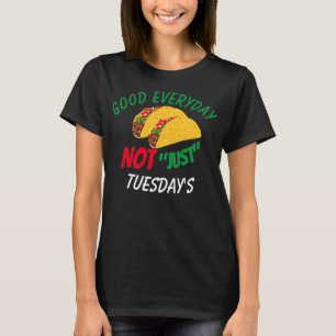 タコおもしろいことわざは毎日だけでなく火曜日 Tシャツ