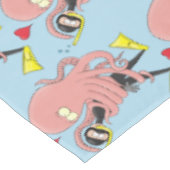 タコおもしろいハグdiverのユーモア テーブルクロス (アングル)