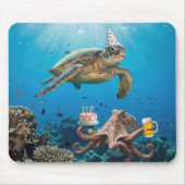 タコと一緒にカメの誕生日パーティー マウスパッド (正面)