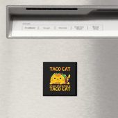 タコカットスペリング後向きシャツTaco Cat Cinco De マグネット (インサイチュ (食洗機))
