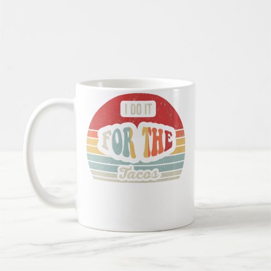 タコスが好きでやっている Funny コーヒーマグカップ (左)