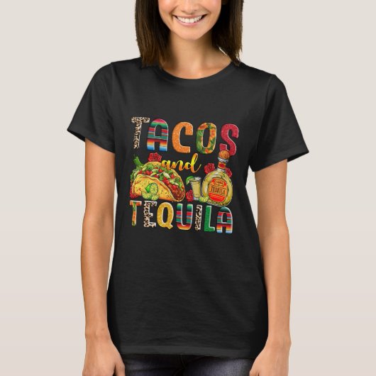 タコスとテキーラおもしろいタコメキシコ食品を飲む Tシャツ (正面)
