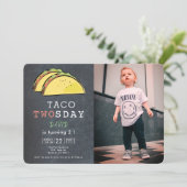 タコスのTwosday火曜日の黒板の写真の第2誕生日 招待状 (スタンド正面)