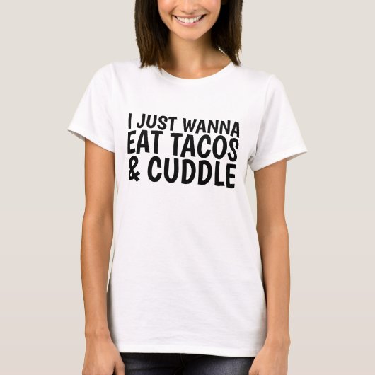 タコス食べとカドルおもしろいTシャツが欲しい Tシャツ (正面)