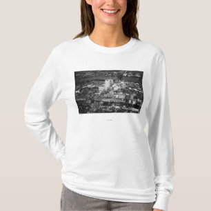 タコマ市、空気からのビジネス地区のWAの眺め Tシャツ