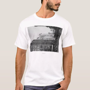 タコマ市、WA -都心のメイン・ストリートの眺め Tシャツ
