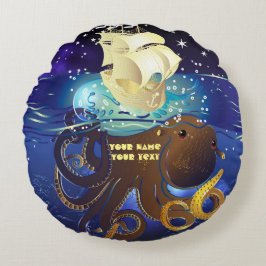 タコ巨大とカラベラ ラウンドクッション