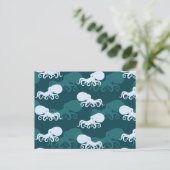 タコ模様の列 ポストカード (スタンド正面)