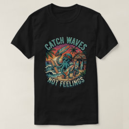 タコ サーファー 夏 海 ビーチ 波 Tシャツ