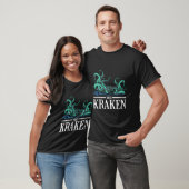 タコ・ザ・クラーケン Tシャツ (ユニセックス)