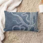 タコ-トワイライトブルーフェードデニム水彩画 ランバークッション (ブランケット)